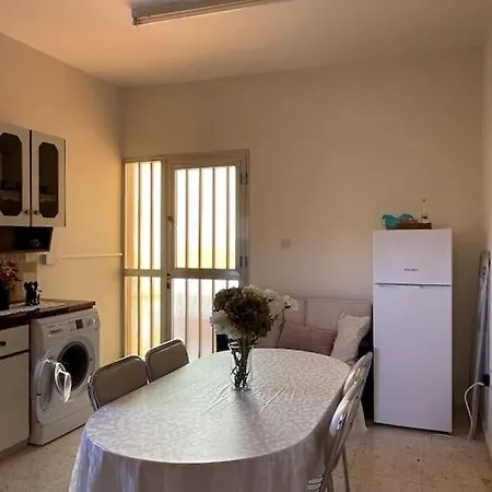 Apartment Minouthkia House Limassol